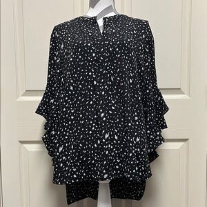 Elegant Black and White Vince Camuto Women's Blouse